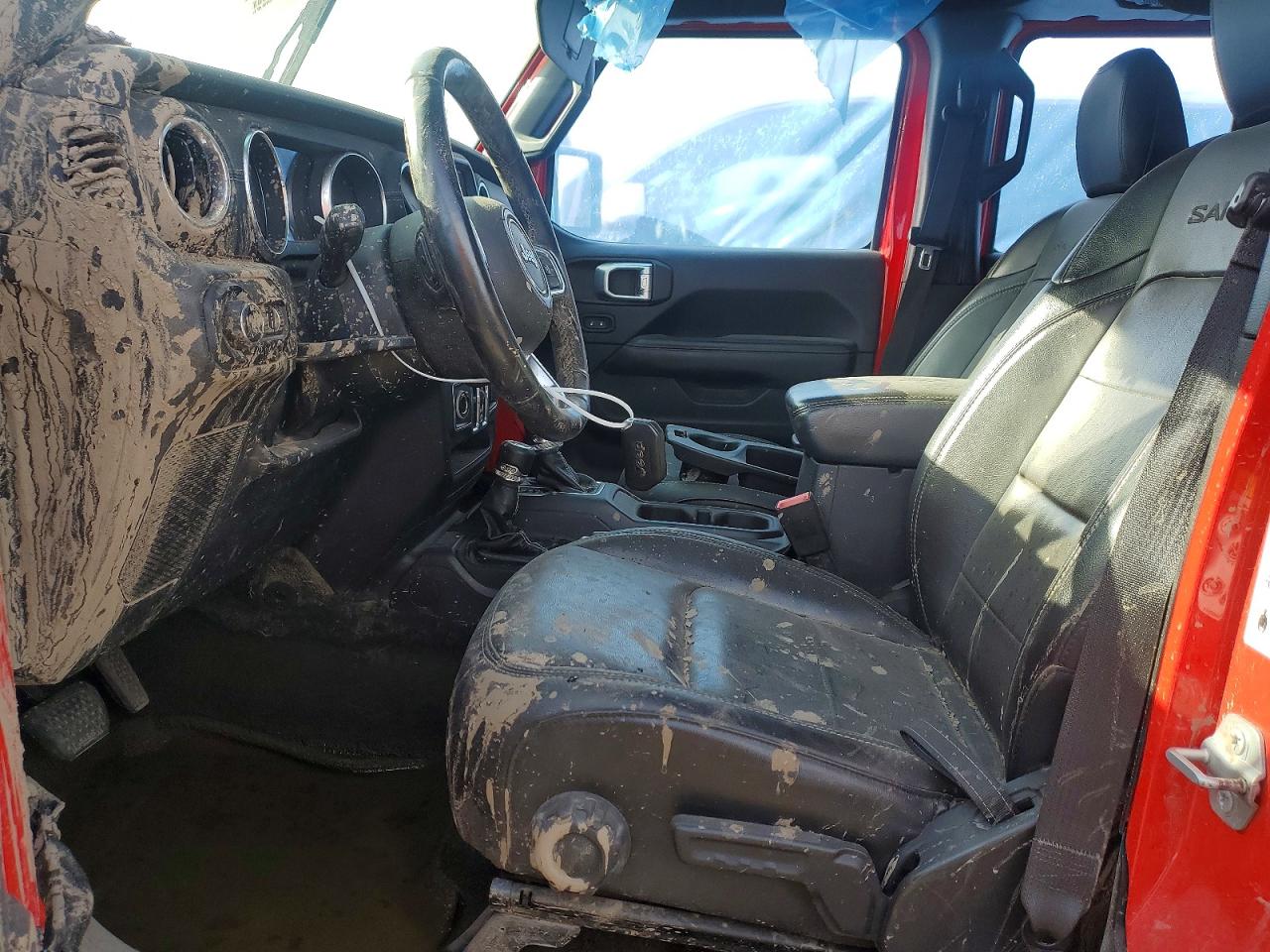 2018 JEEP WRANGLER UNLIMITED SAHARA photo 13