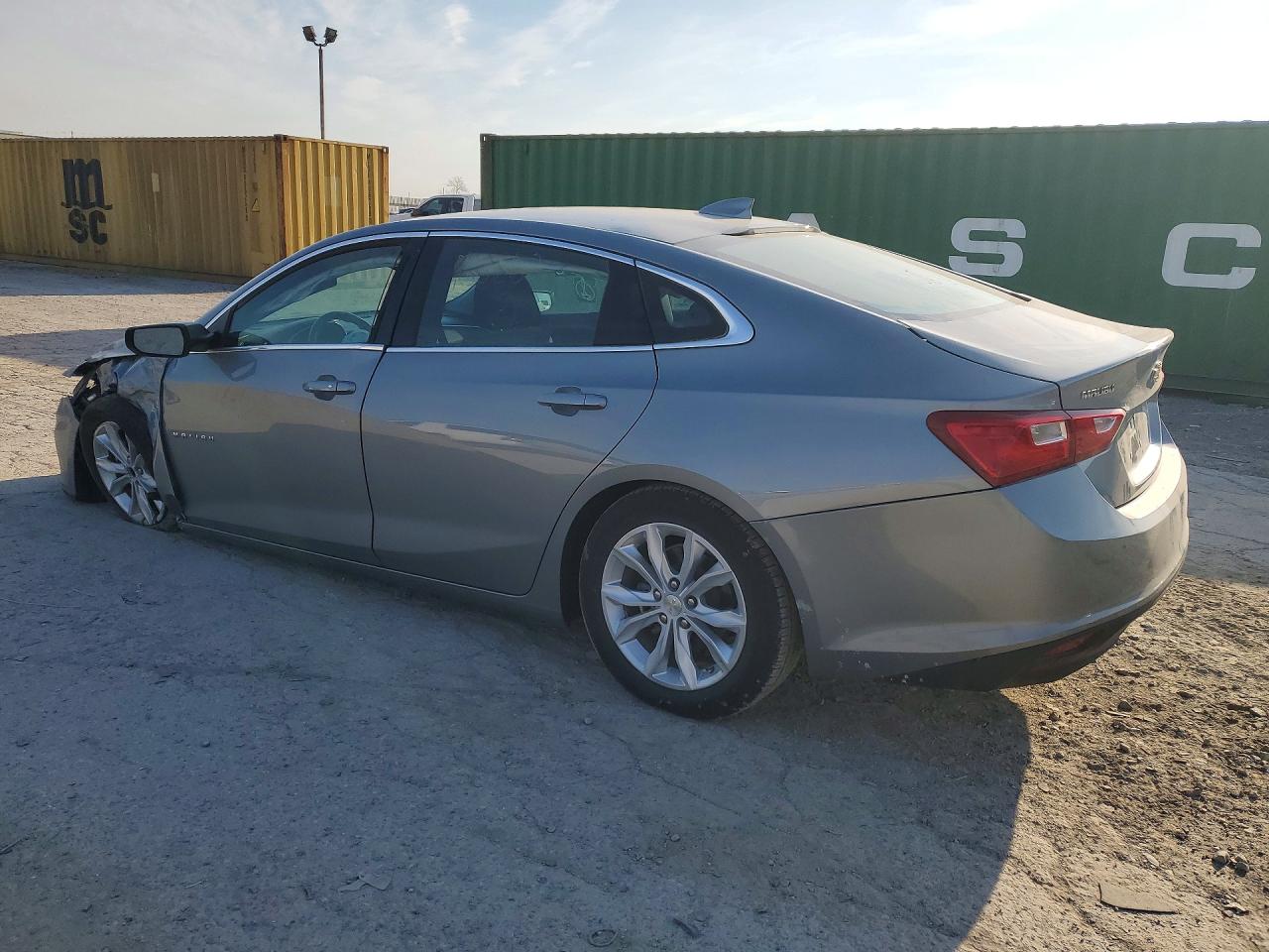 2023 CHEVROLET MALIBU LT photo 2