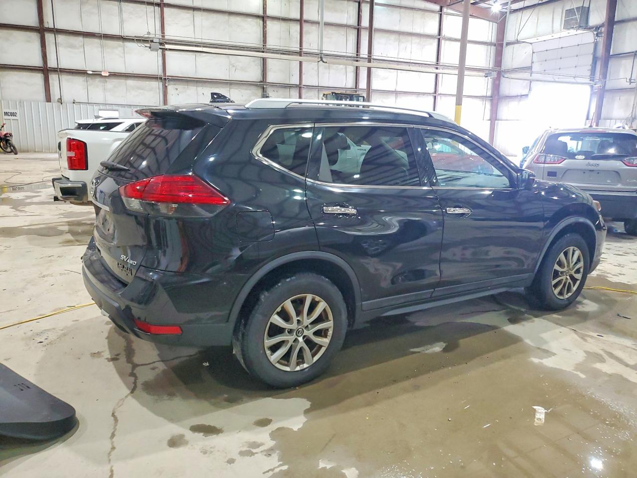 2018 NISSAN ROGUE SV photo 5