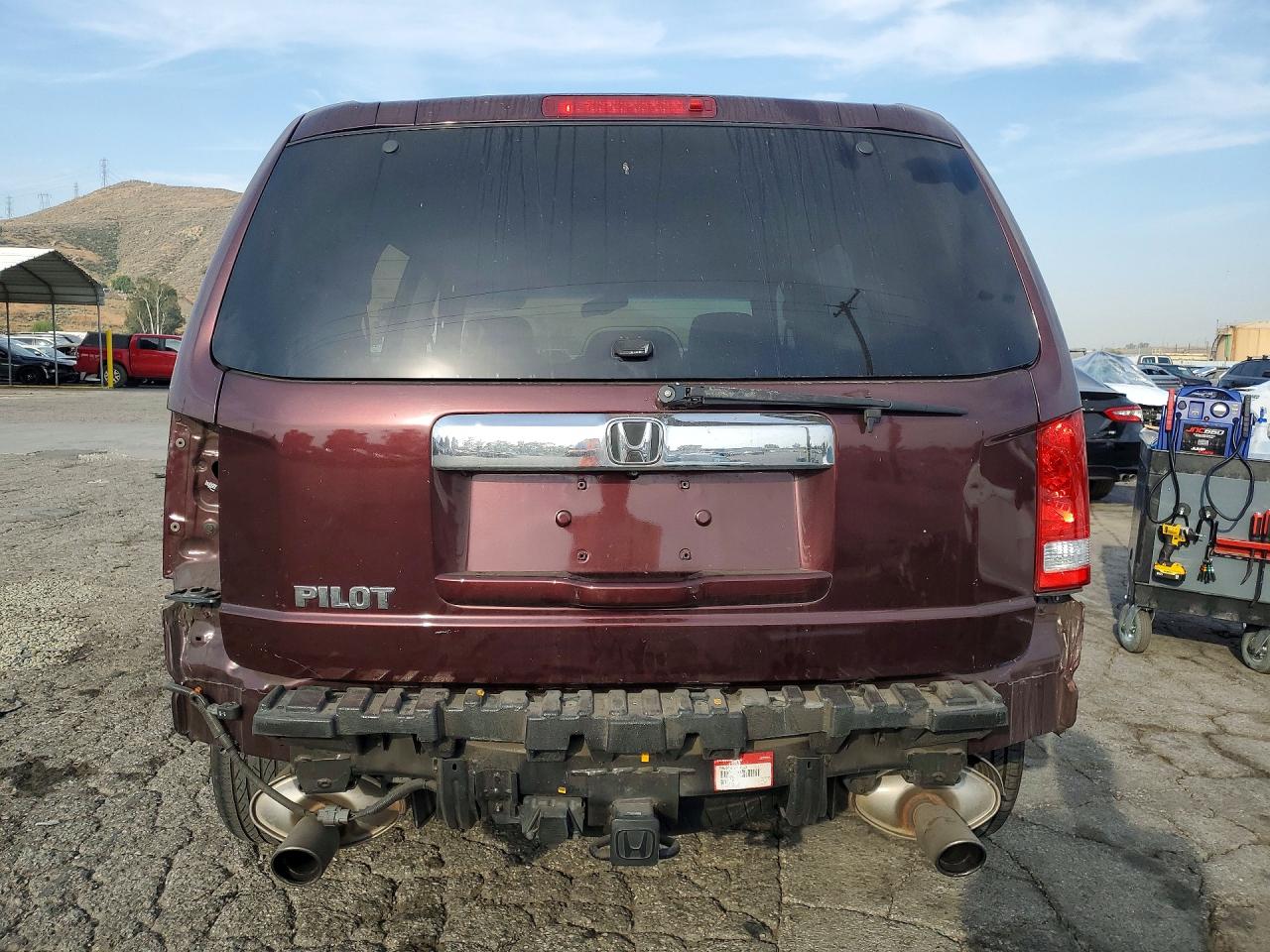 2012 HONDA PILOT EXL photo 16