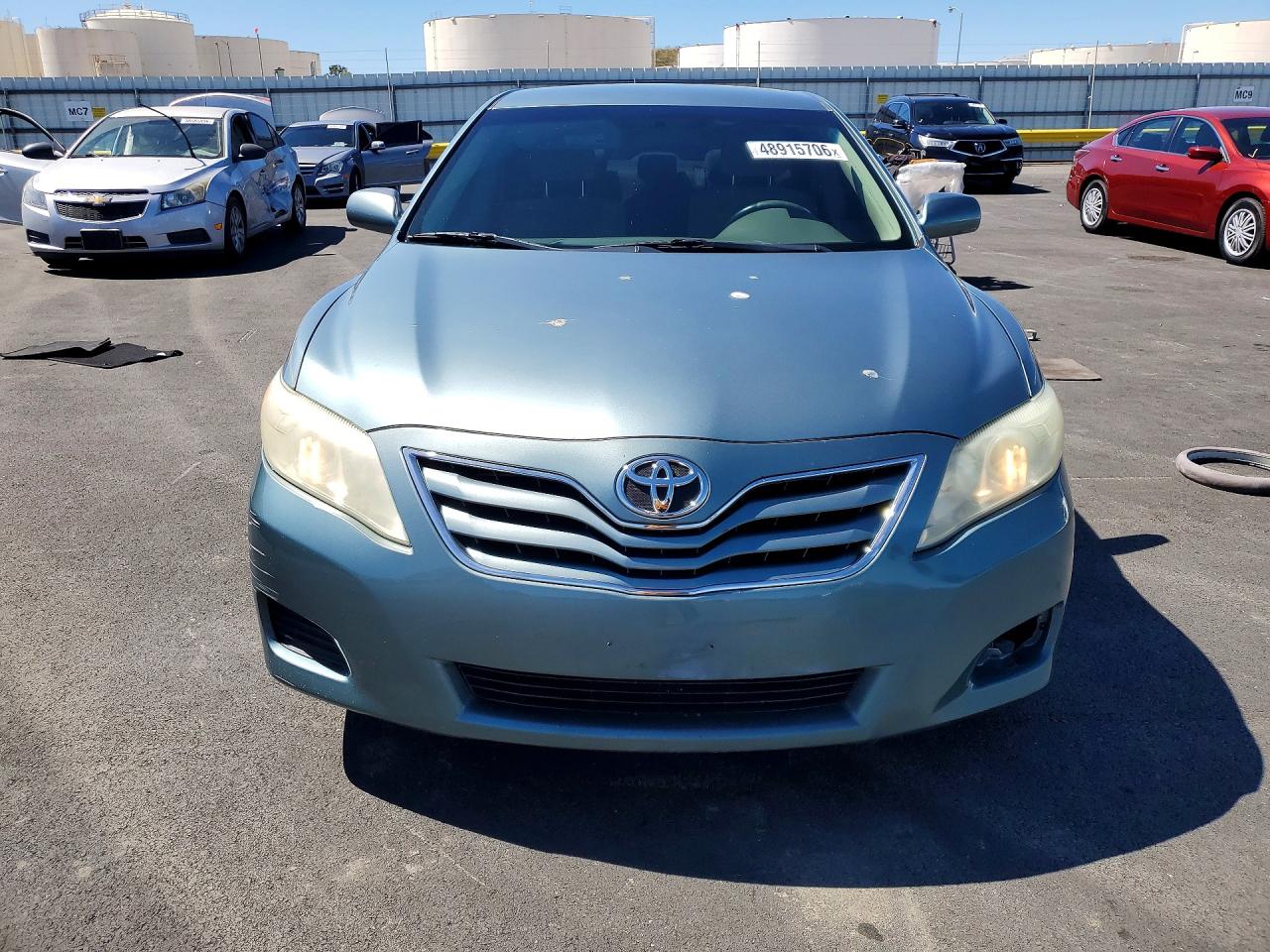 2011 TOYOTA CAMRY LE photo 13