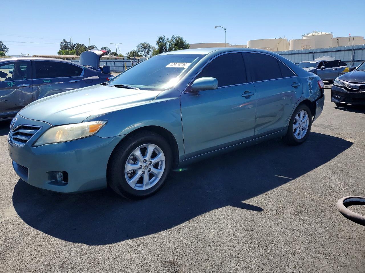 2011 TOYOTA CAMRY