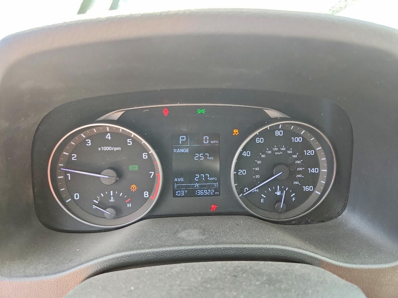 2017 HYUNDAI ELANTRA SE photo 9