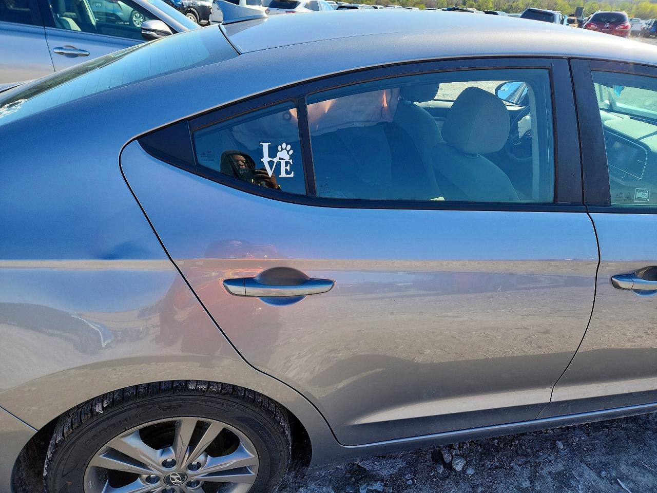 2017 HYUNDAI ELANTRA SE photo 10