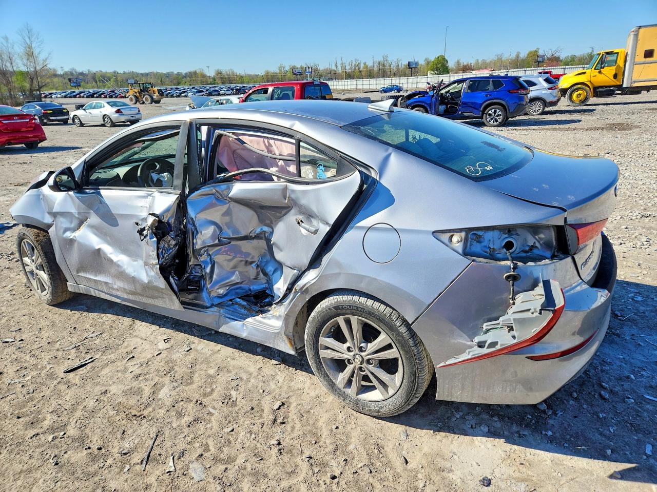 2017 HYUNDAI ELANTRA SE photo 2