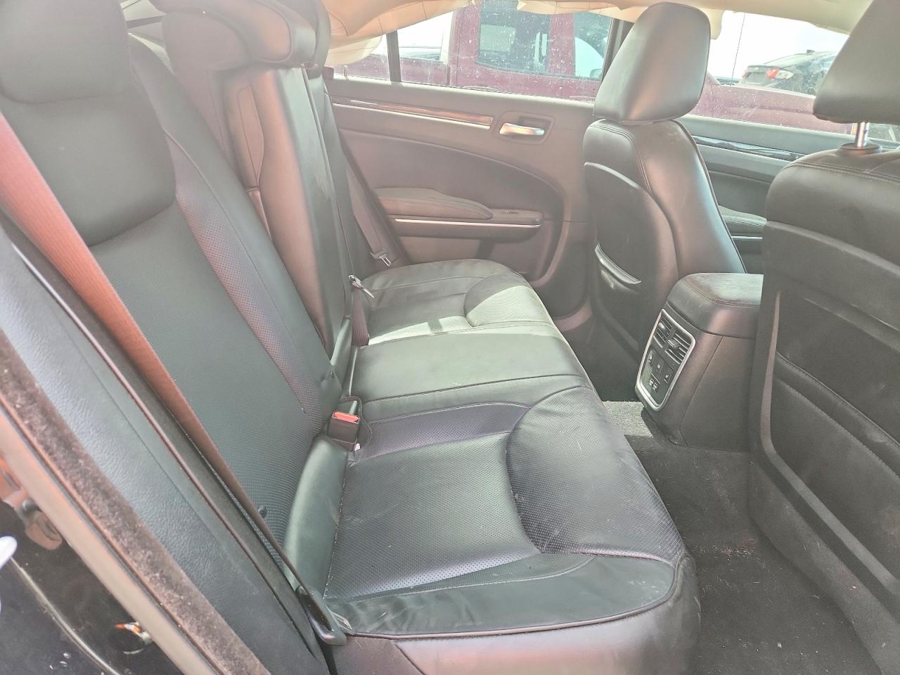 2021 CHRYSLER 300 TOURING photo 19