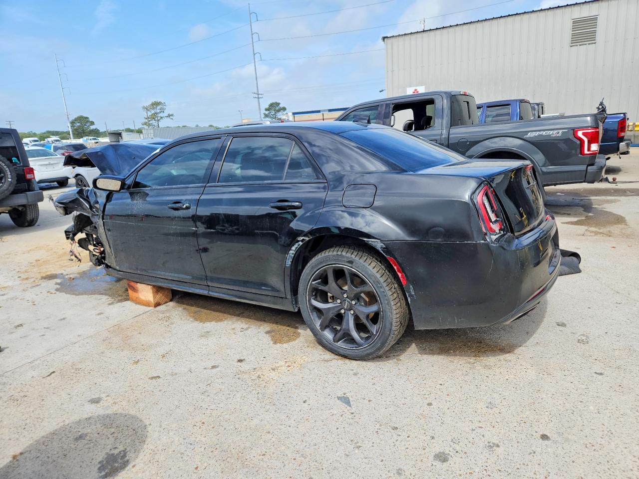 2021 CHRYSLER 300 TOURING photo 3