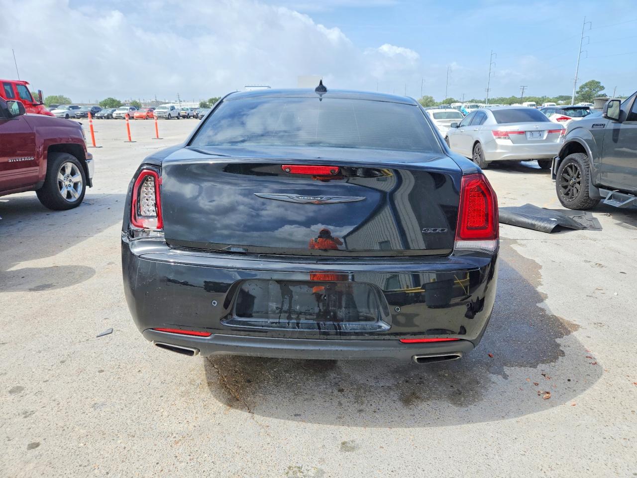 2021 CHRYSLER 300 TOURING photo 11