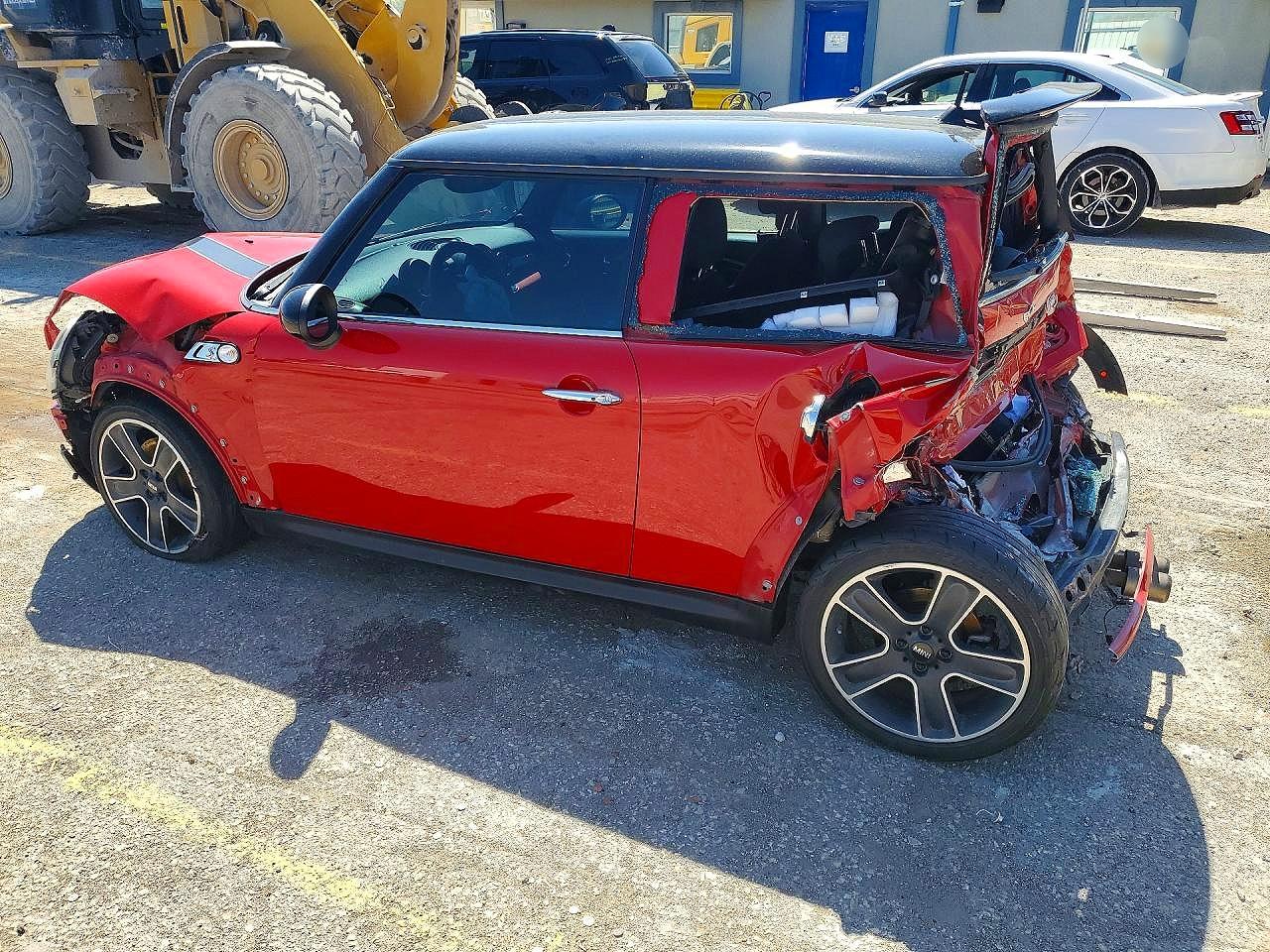 2012 MINI COOPER S photo 4
