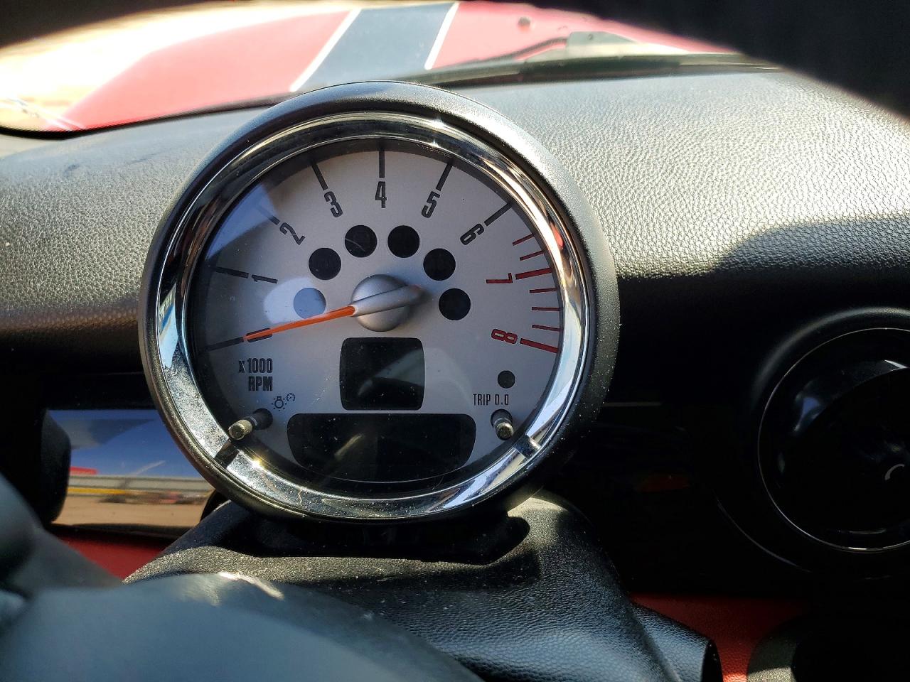 2012 MINI COOPER S photo 24