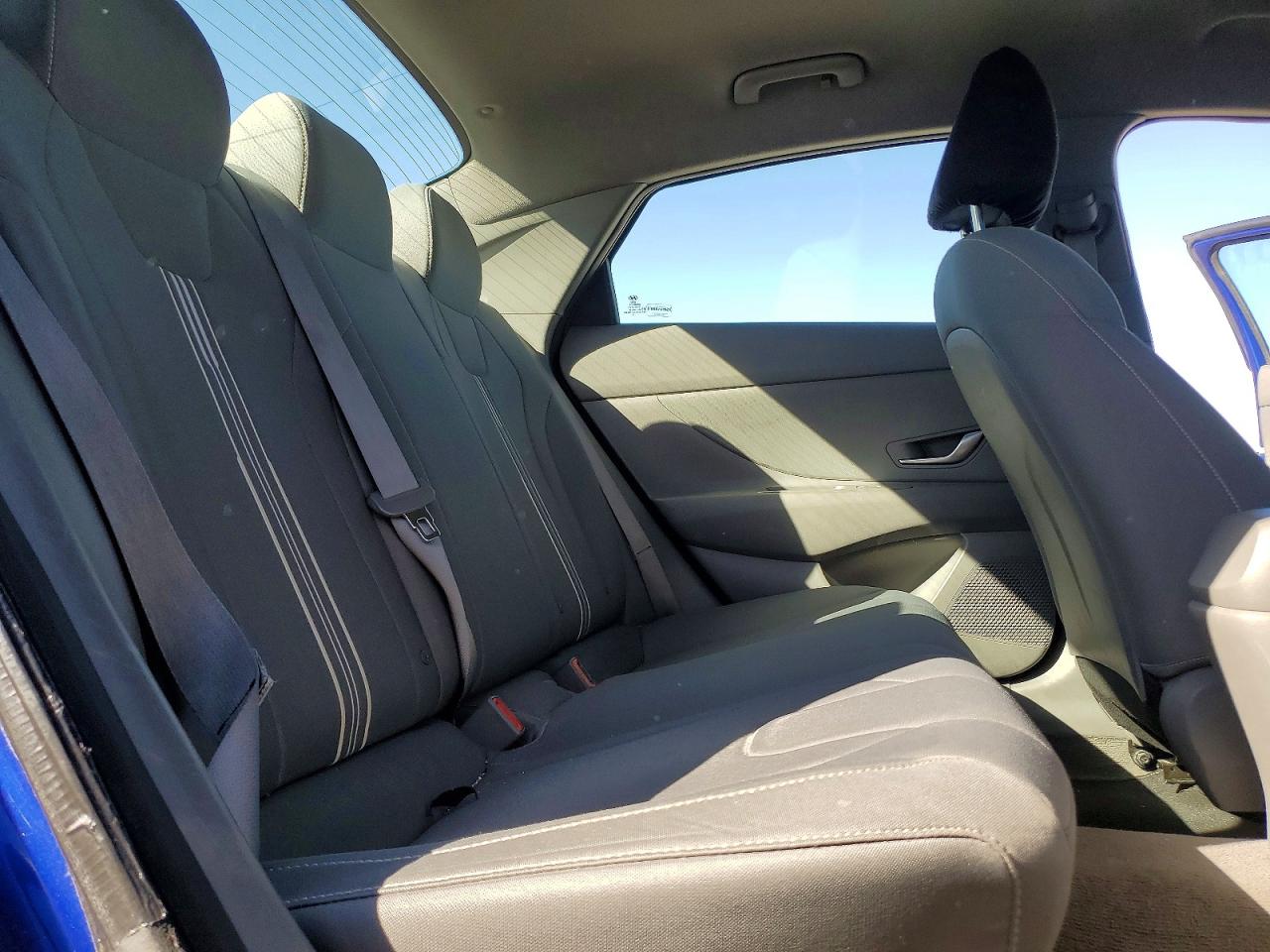 2022 HYUNDAI ELANTRA SEL photo 19