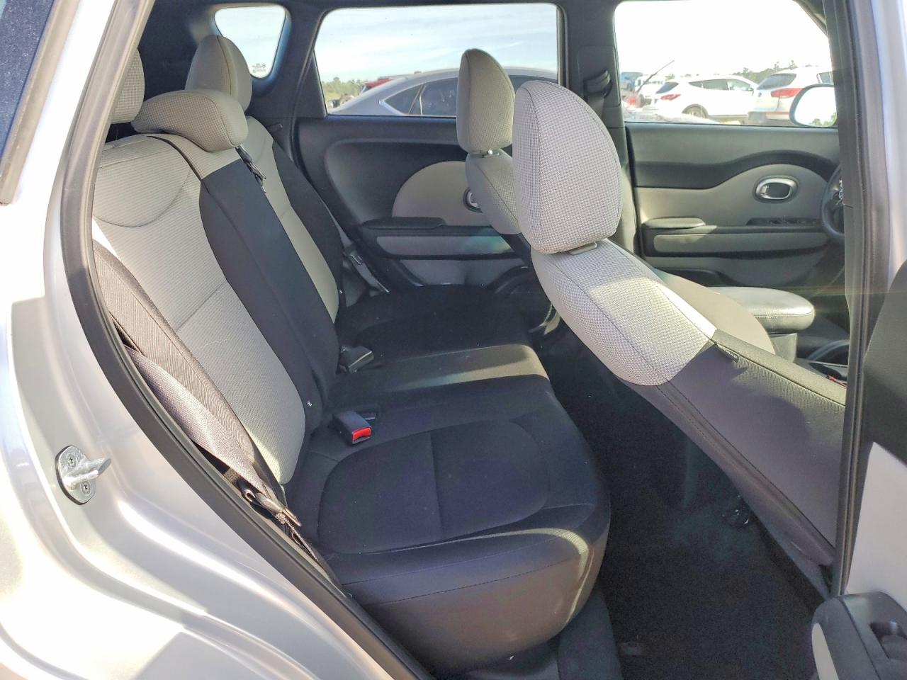 2015 KIA SOUL photo 19