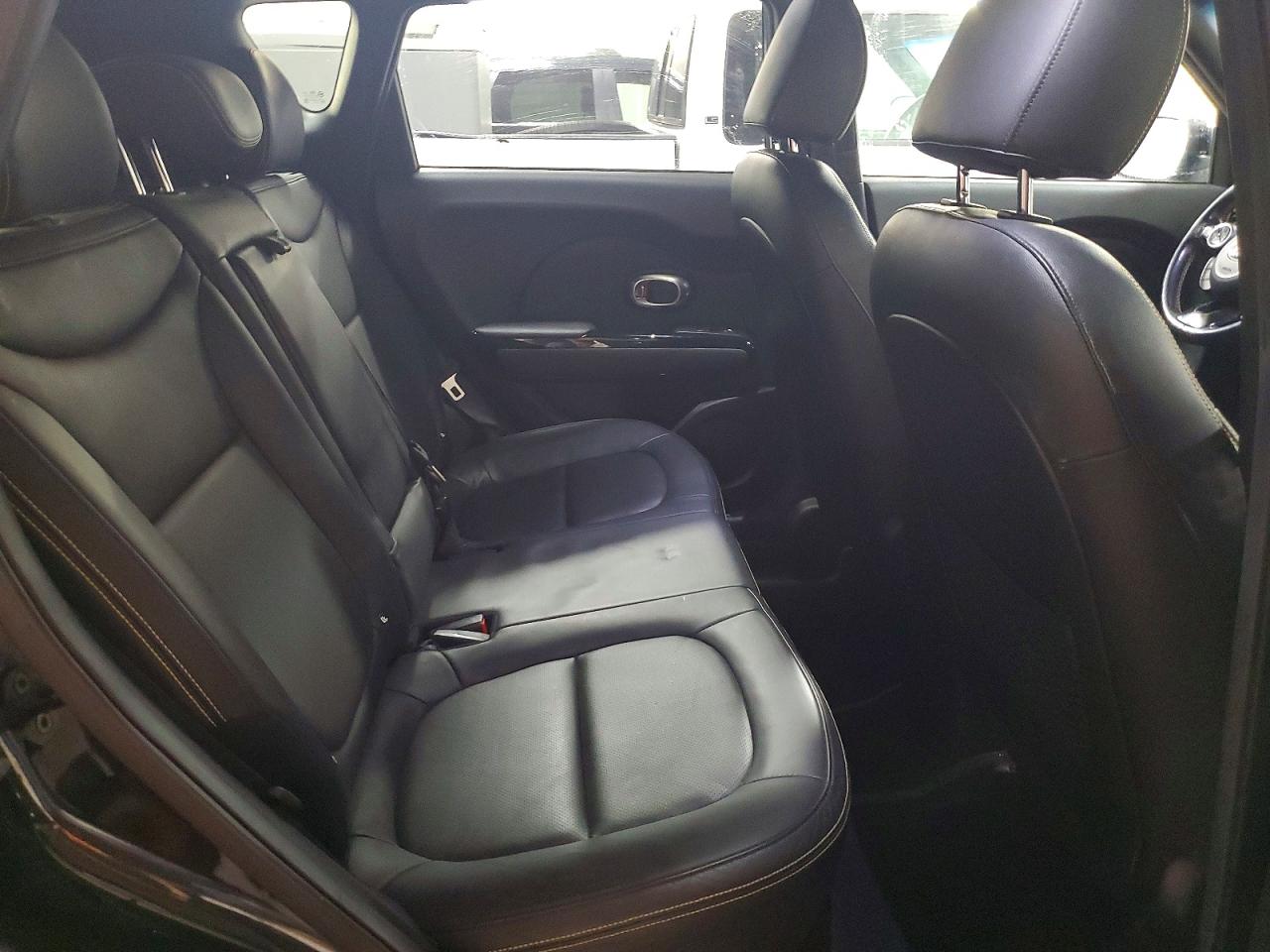 2015 KIA SOUL + photo 19