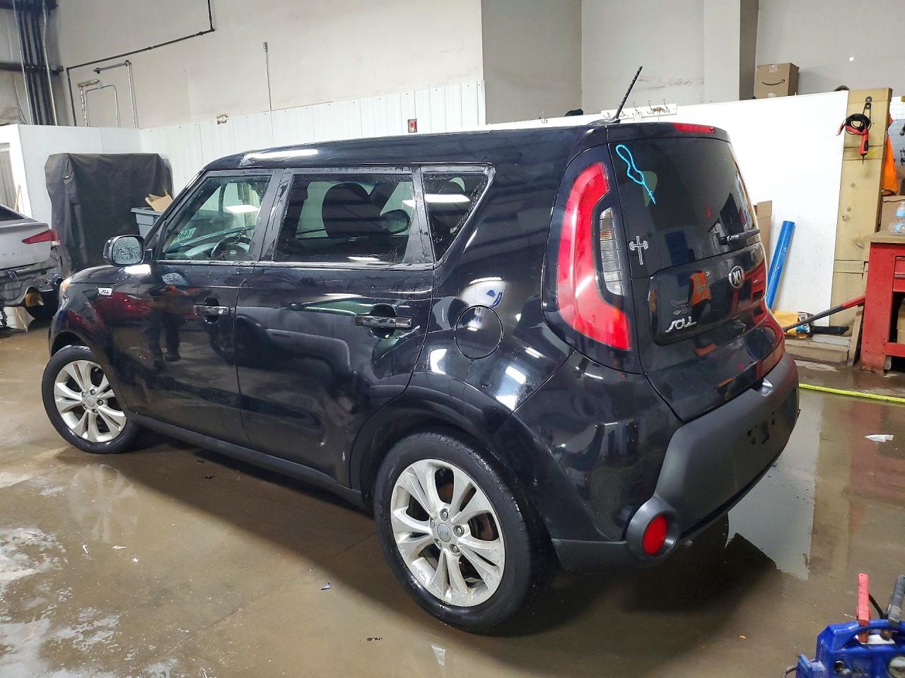 2015 KIA SOUL + photo 3