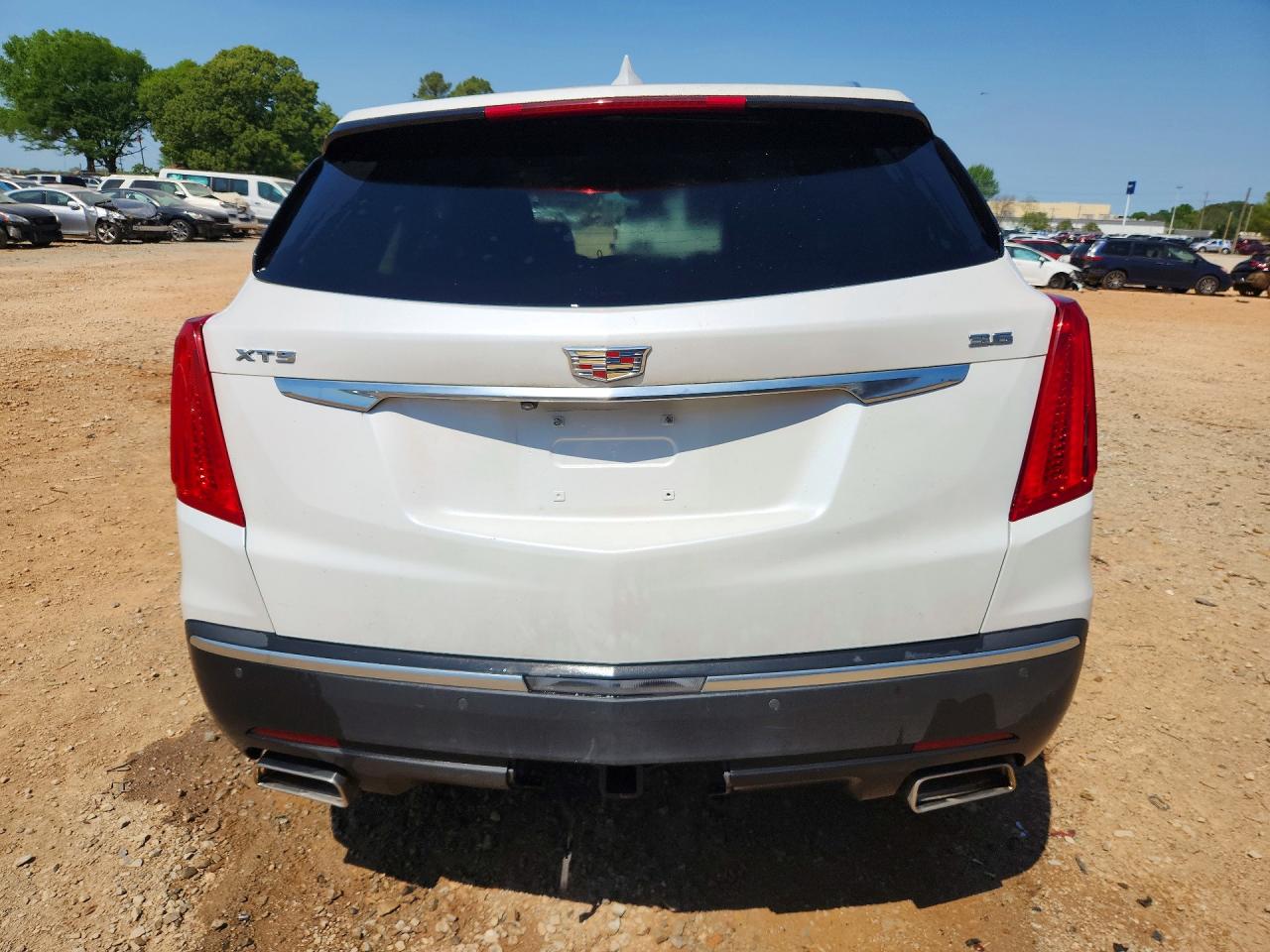 2017 CADILLAC XT5 LUXURY photo 11