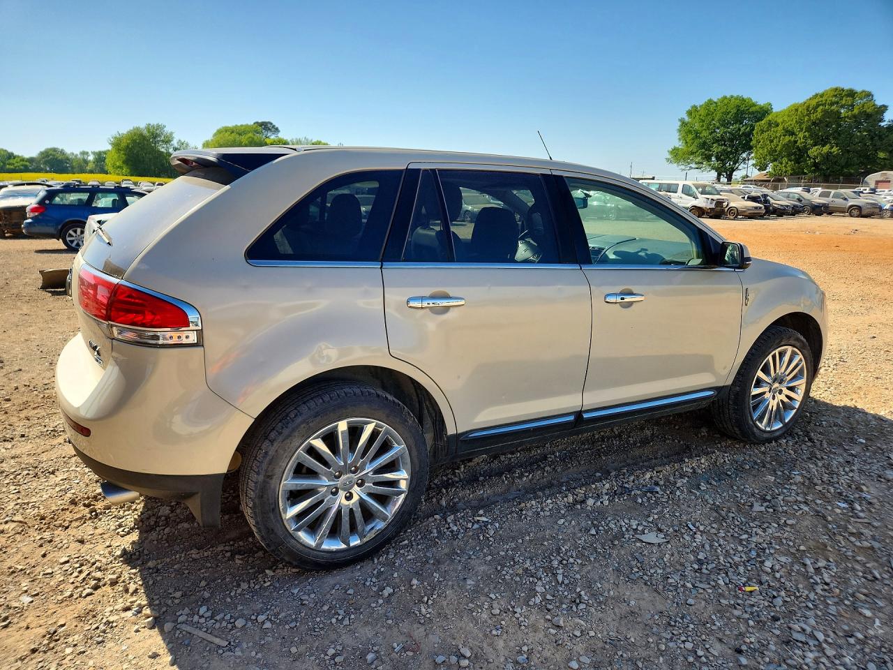 2014 LINCOLN TOWNHOUSE MKX photo 7