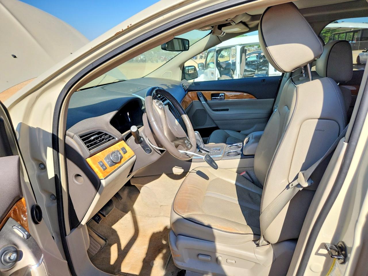 2014 LINCOLN TOWNHOUSE MKX photo 19