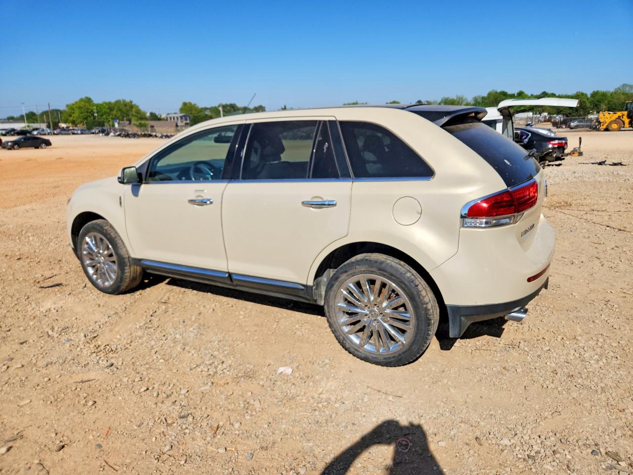 2014 LINCOLN TOWNHOUSE MKX photo 4