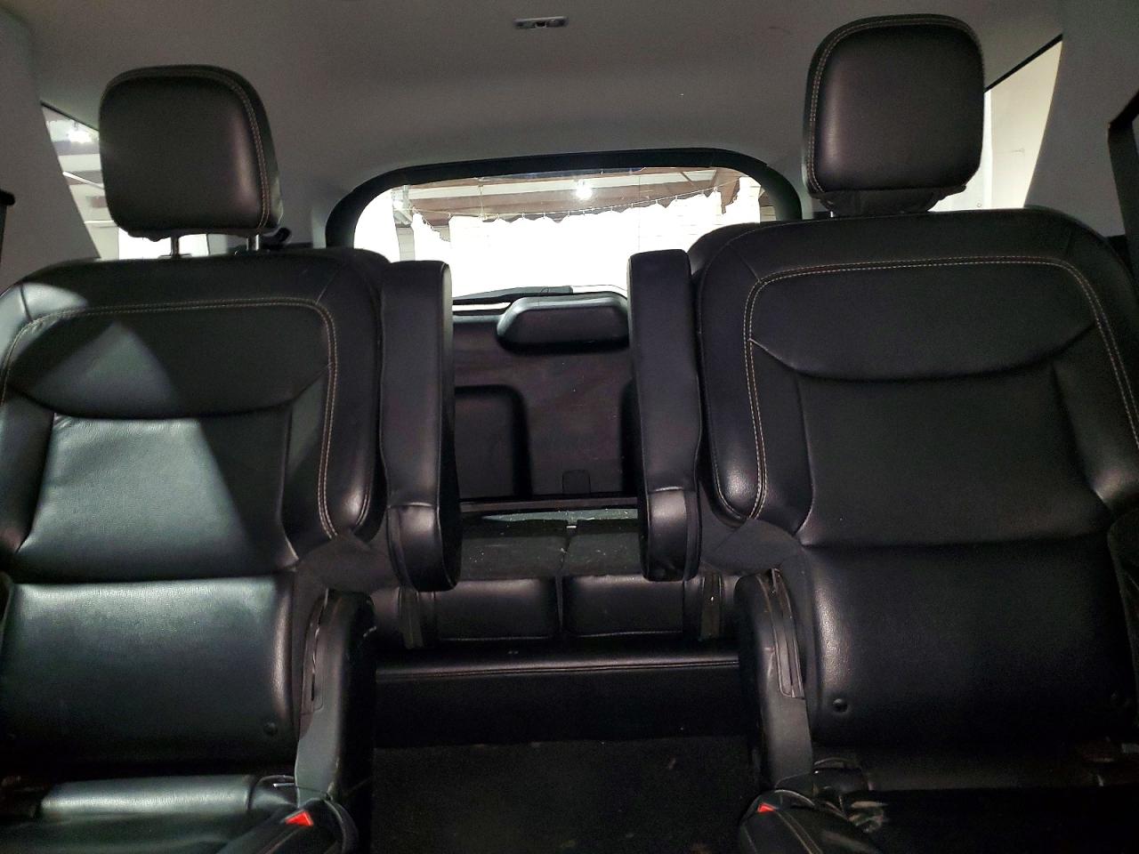2020 FORD EXPLORER XLT photo 19