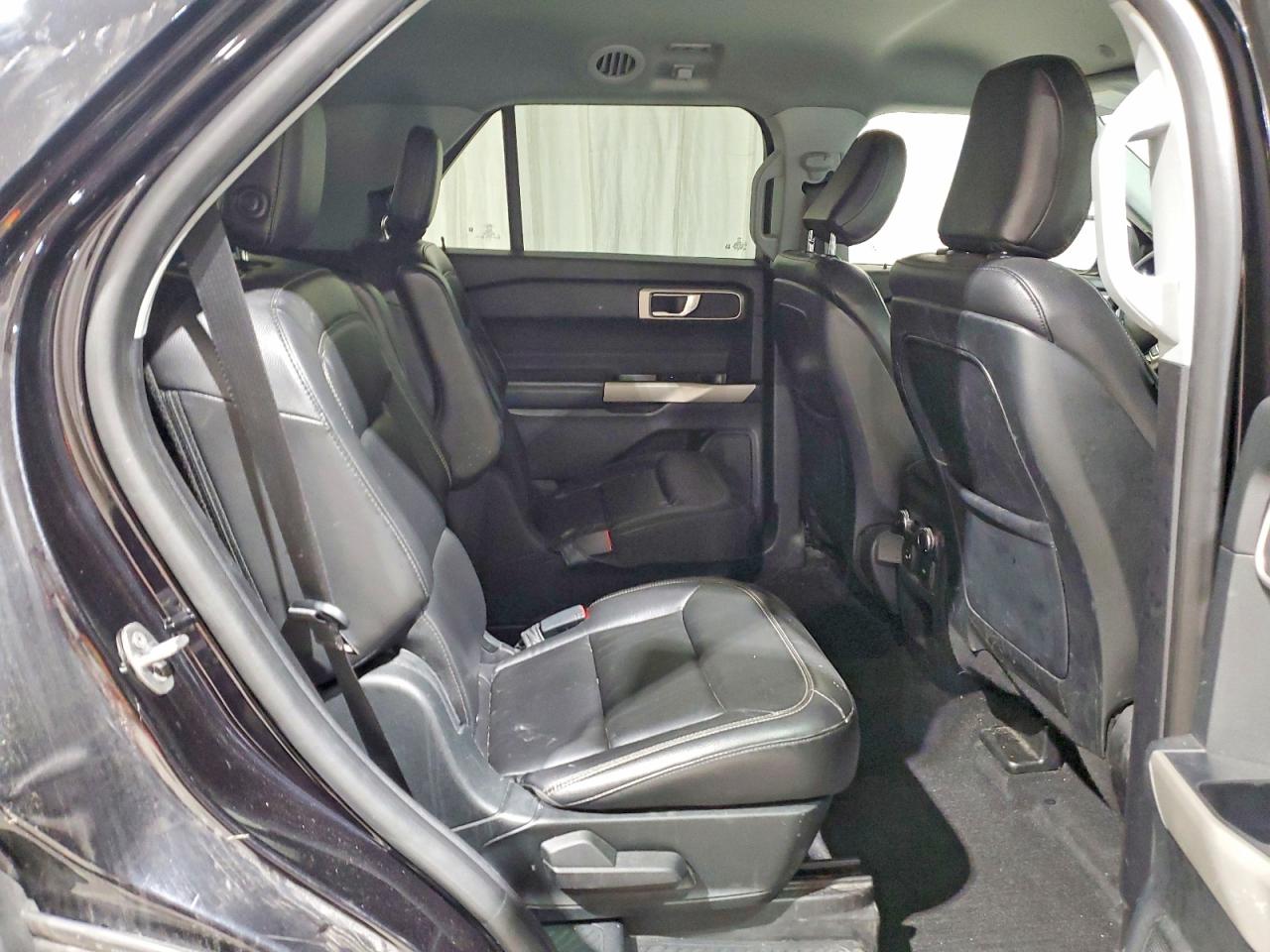 2020 FORD EXPLORER XLT photo 21