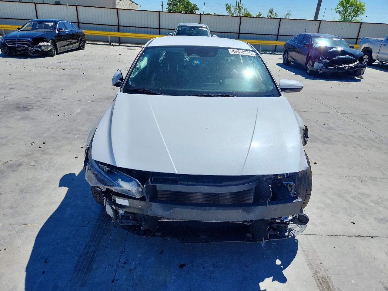2021 HYUNDAI ELANTRA SE photo 9