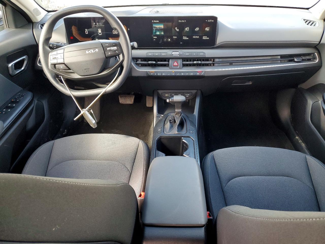 2025 KIA K4 LXS photo 8