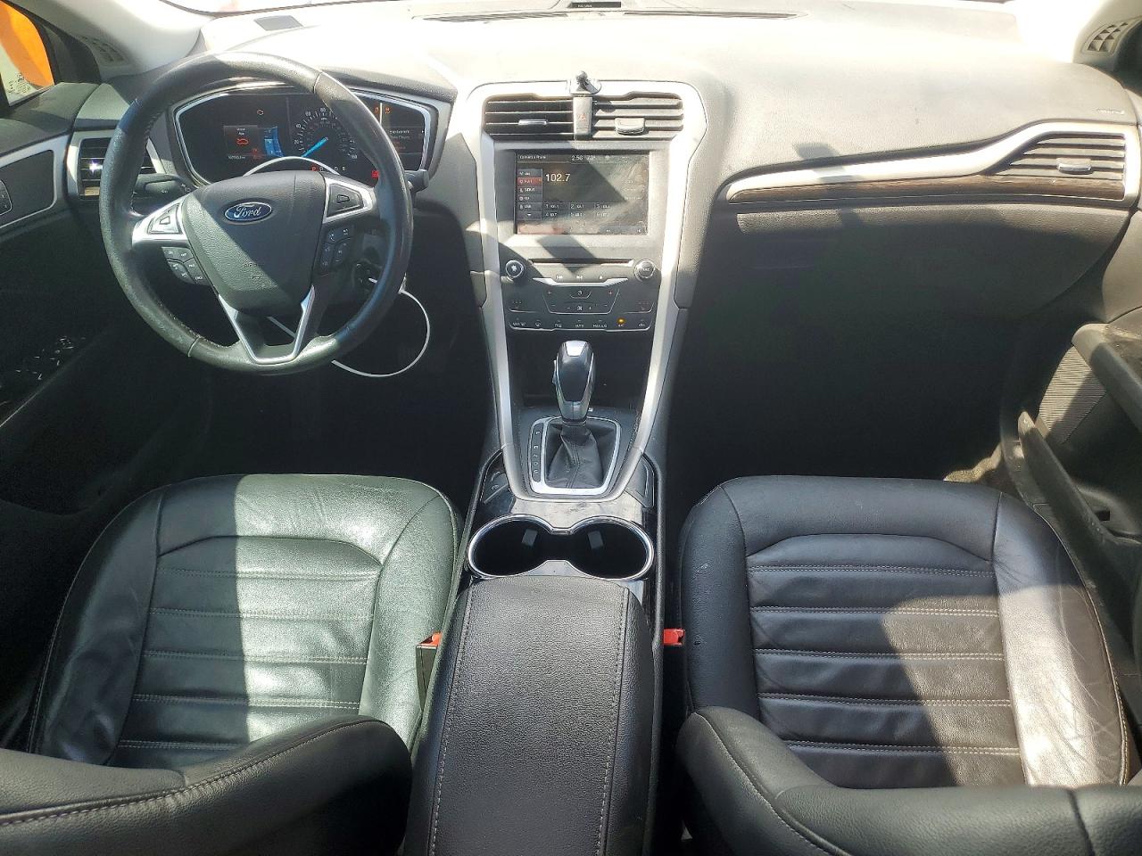 2014 FORD FUSION SE photo 8