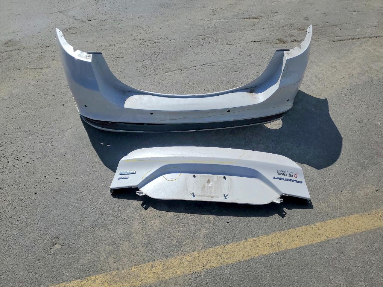 2014 FORD FUSION SE photo 12