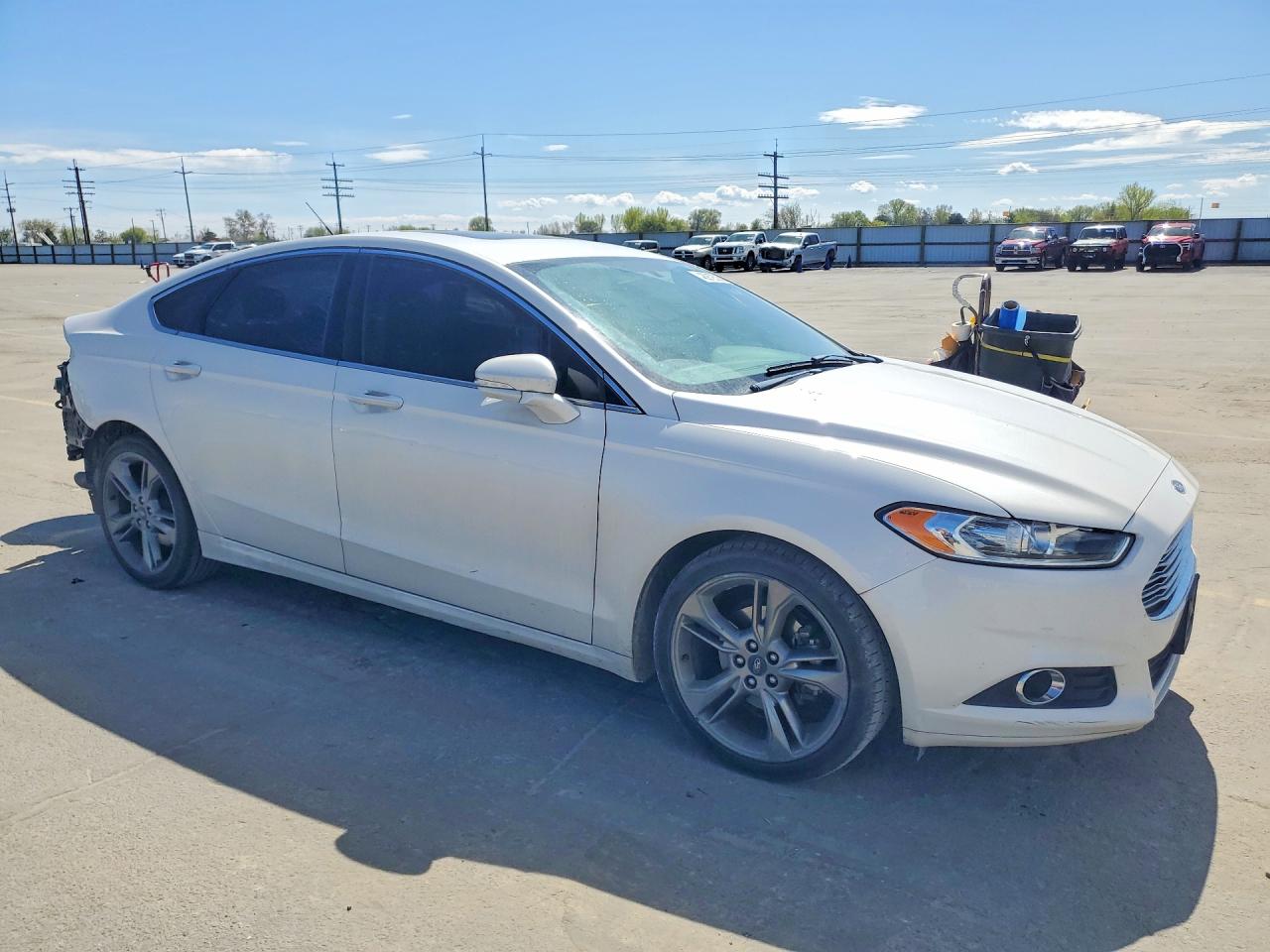 2014 FORD FUSION SE photo 4