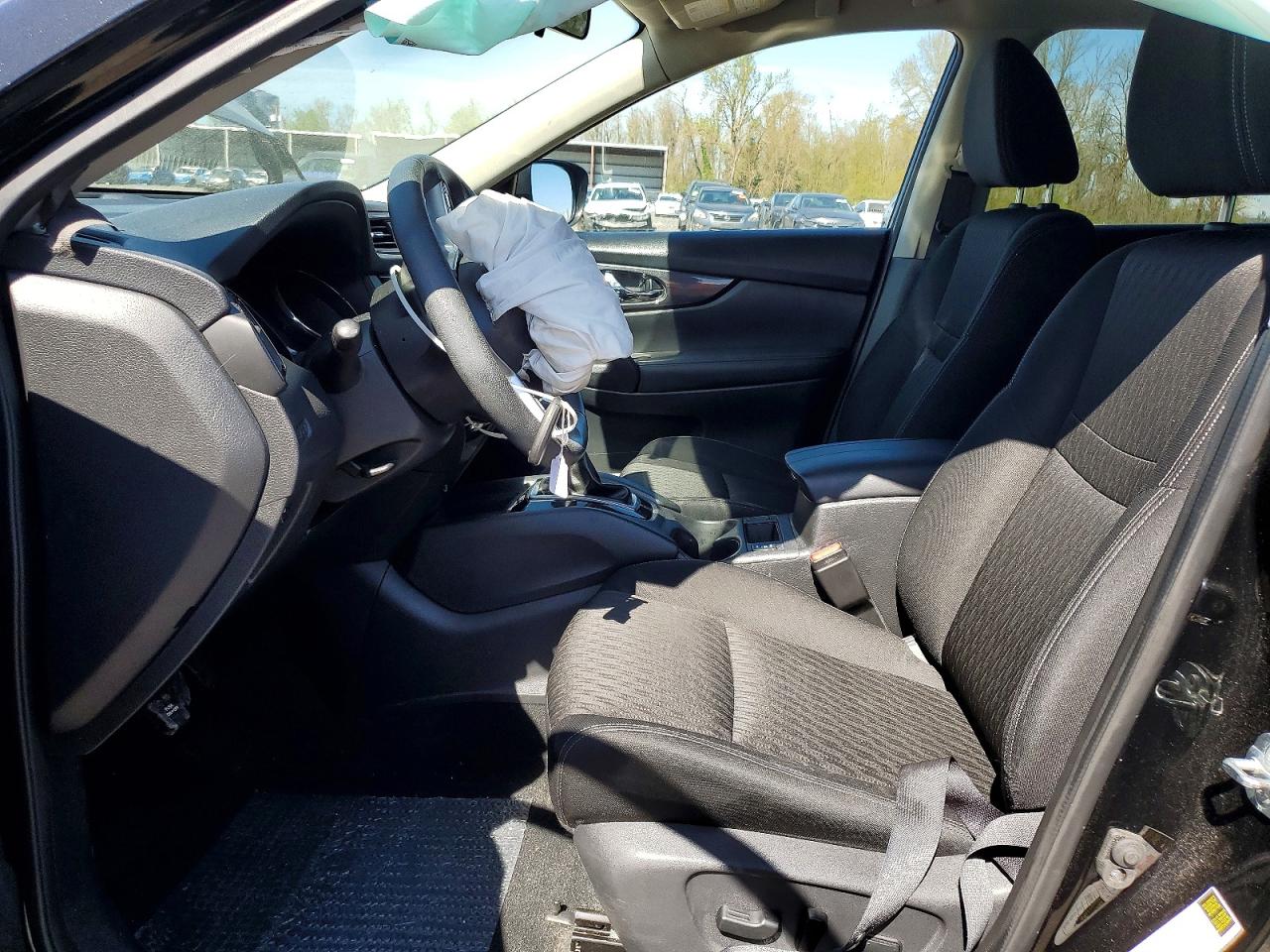 2020 NISSAN ROGUE SV photo 13