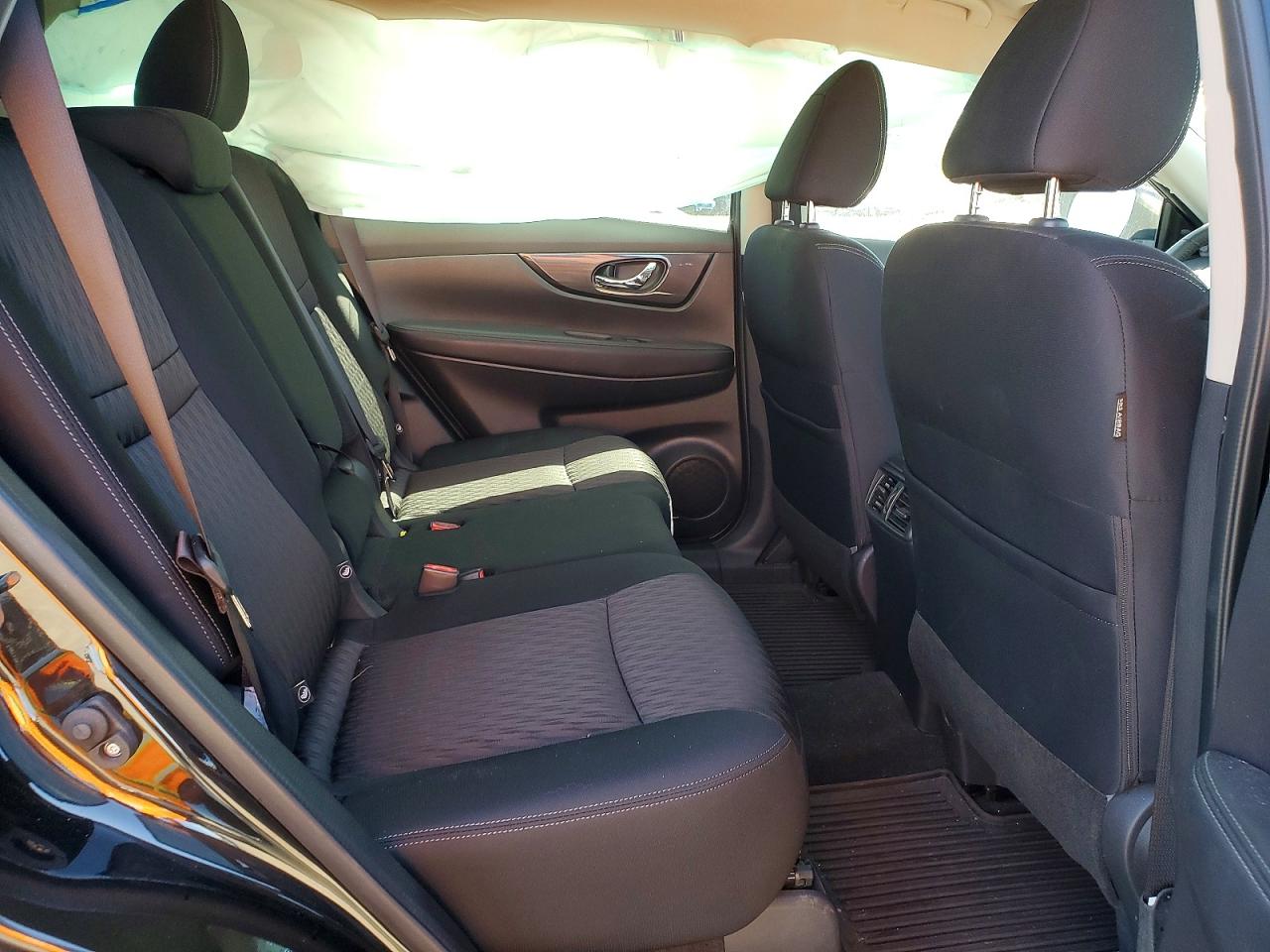 2020 NISSAN ROGUE SV photo 21