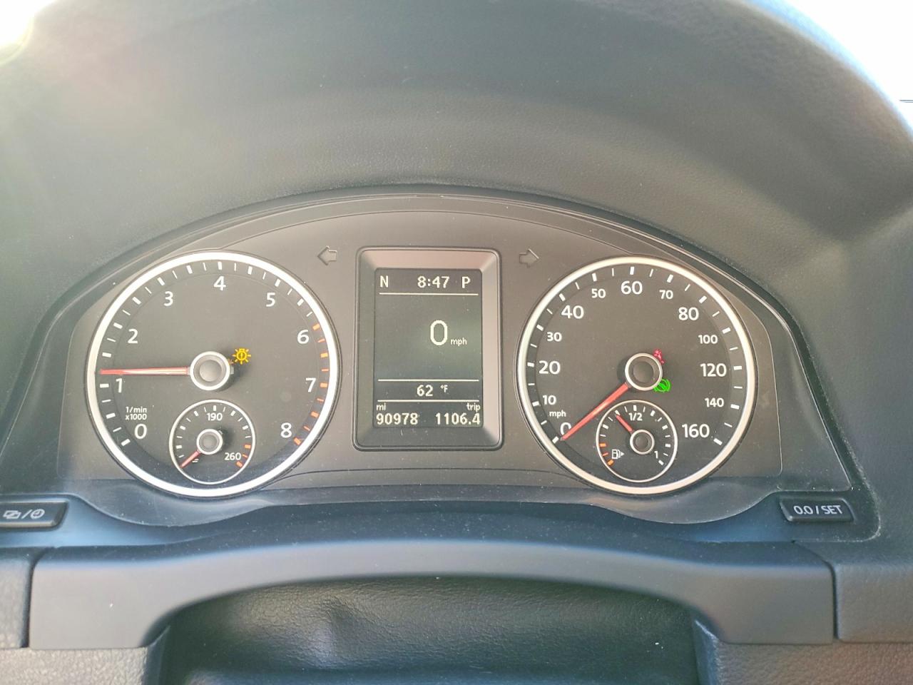 2013 VOLKSWAGEN TIGUAN S photo 25