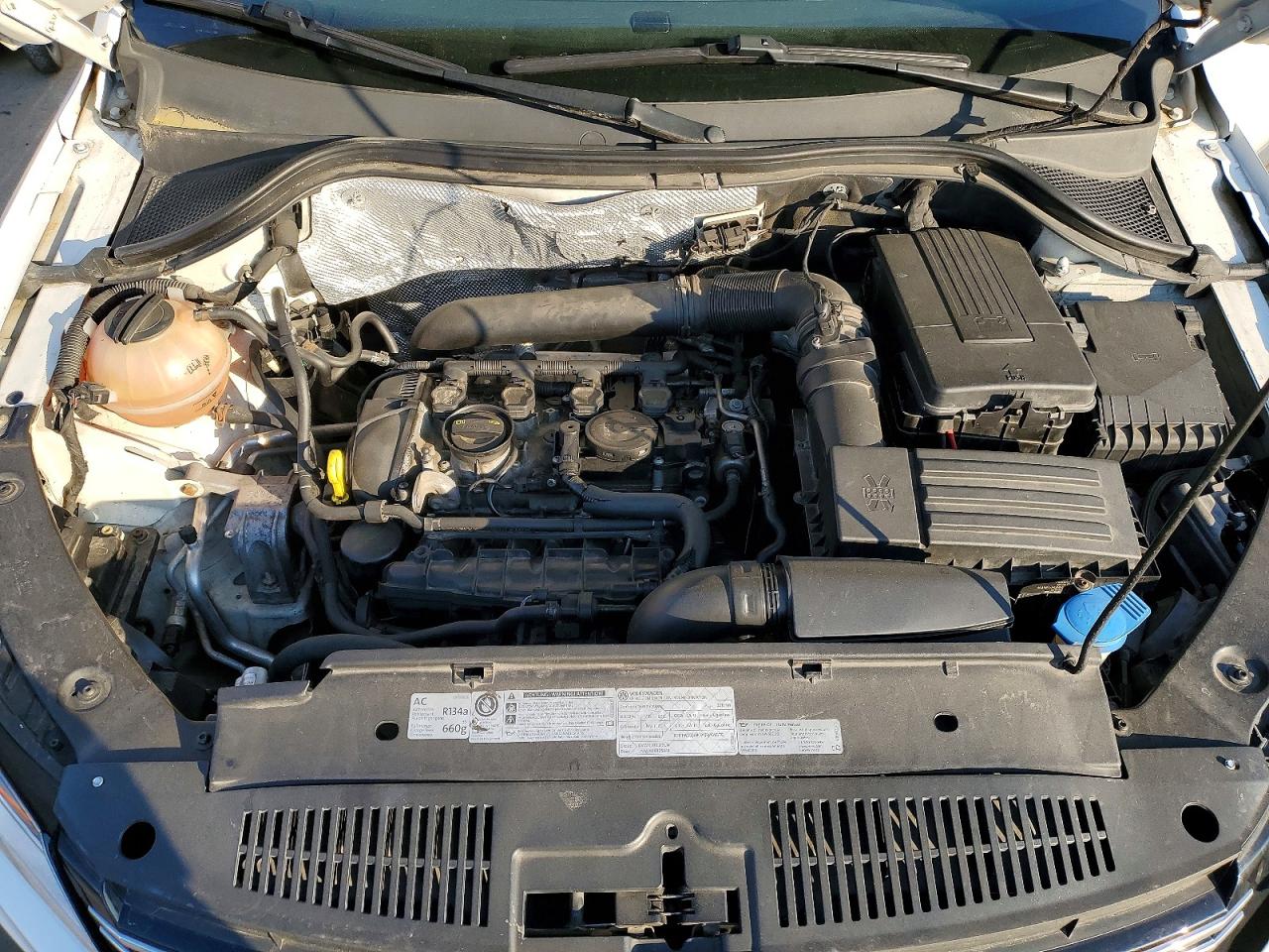 2013 VOLKSWAGEN TIGUAN S photo 34