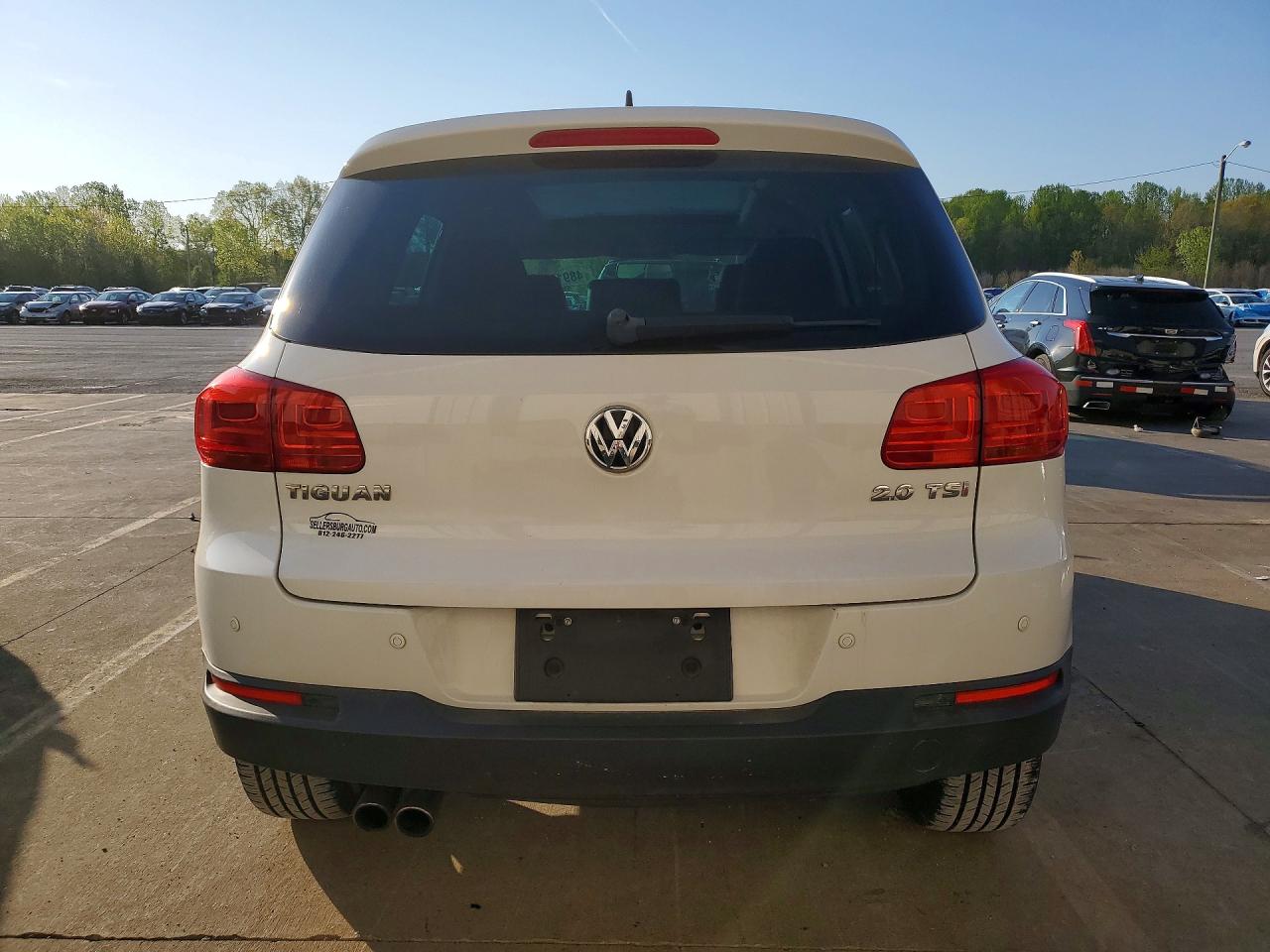 2013 VOLKSWAGEN TIGUAN S photo 16
