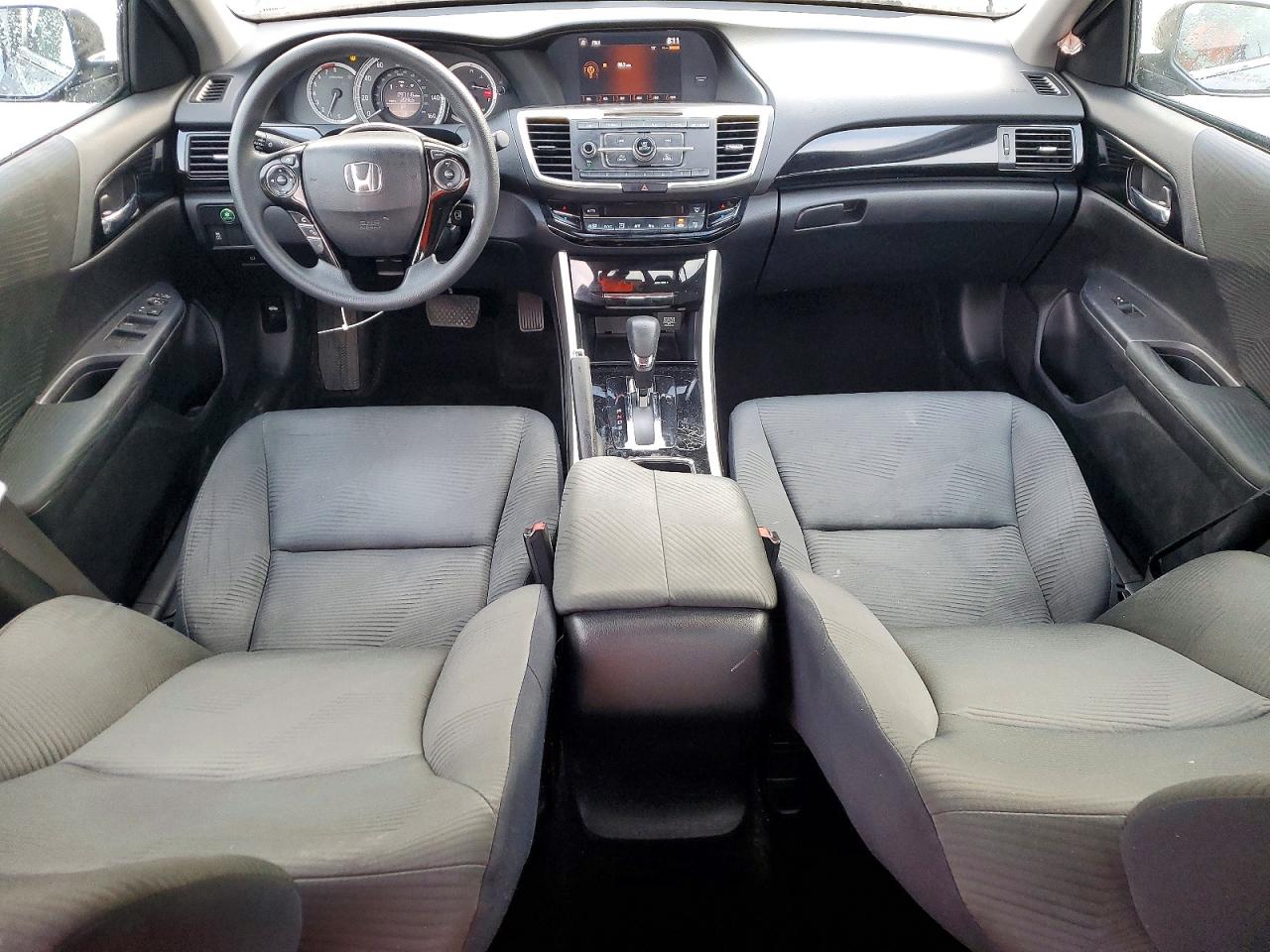 2016 HONDA ACCORD LX photo 15