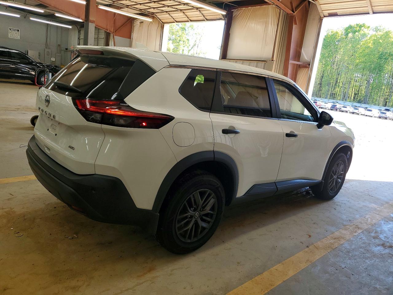 2021 NISSAN ROGUE S photo 5