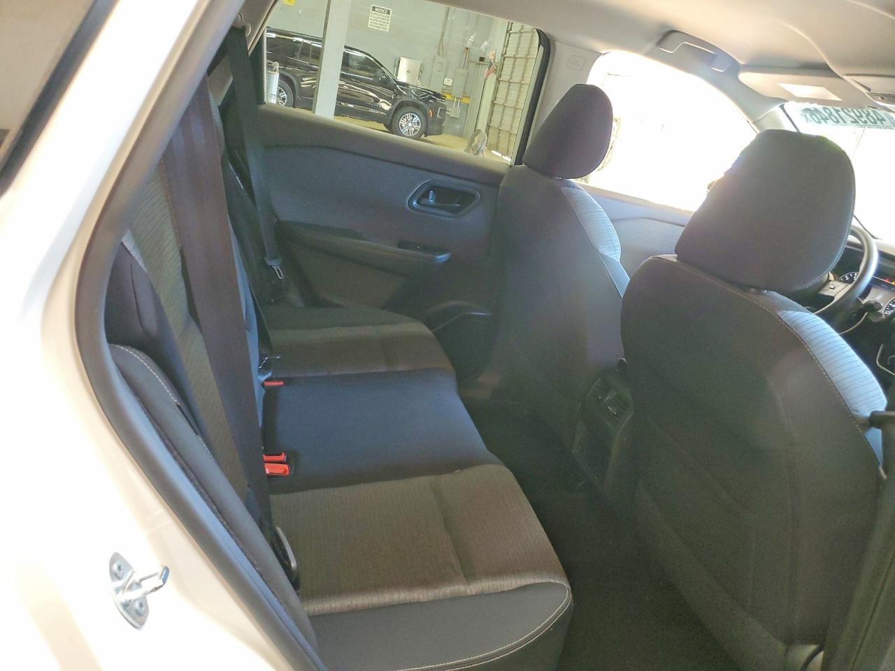 2021 NISSAN ROGUE S photo 21