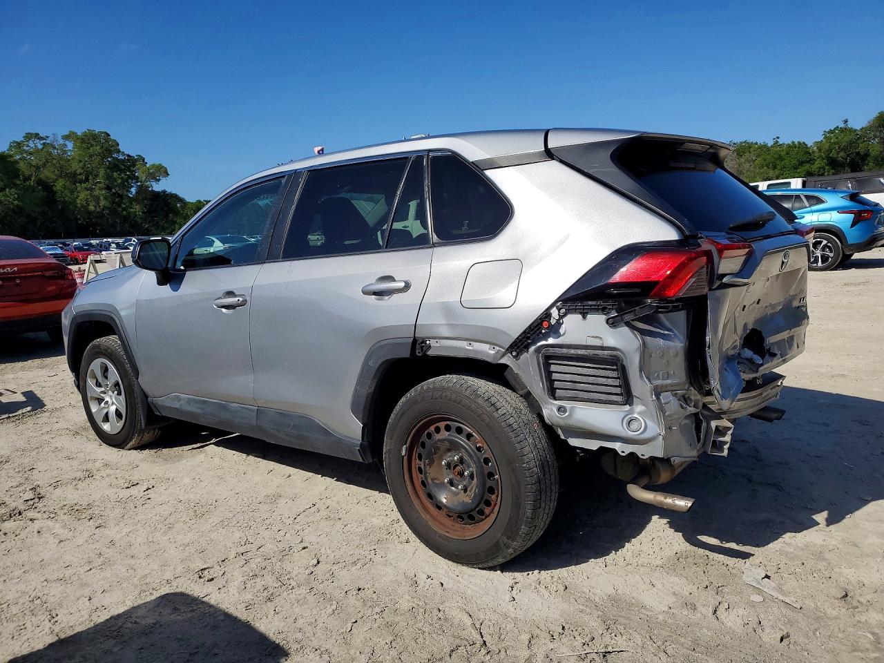 2019 TOYOTA RAV4 photo 2