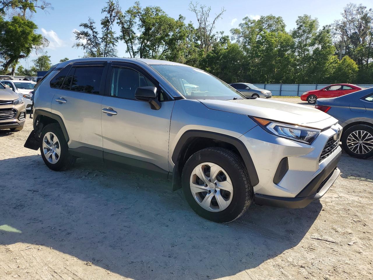 2019 TOYOTA RAV4 photo 4
