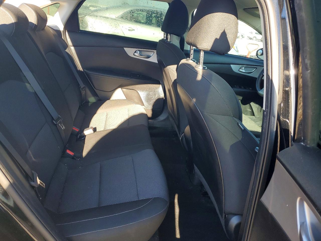 2023 KIA FORTE LXS photo 19