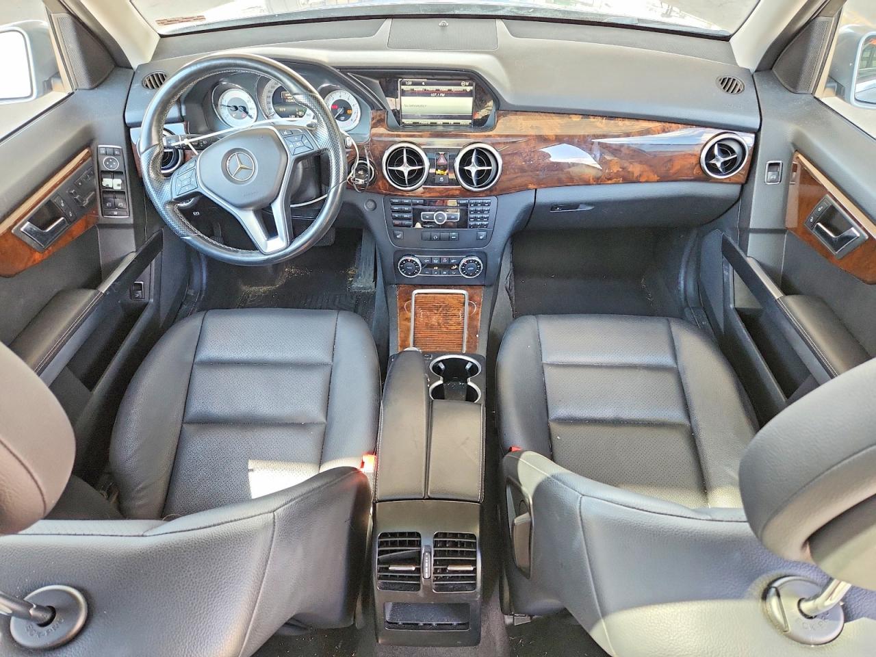 2015 MERCEDES-BENZ GLK 350 4MATIC photo 8