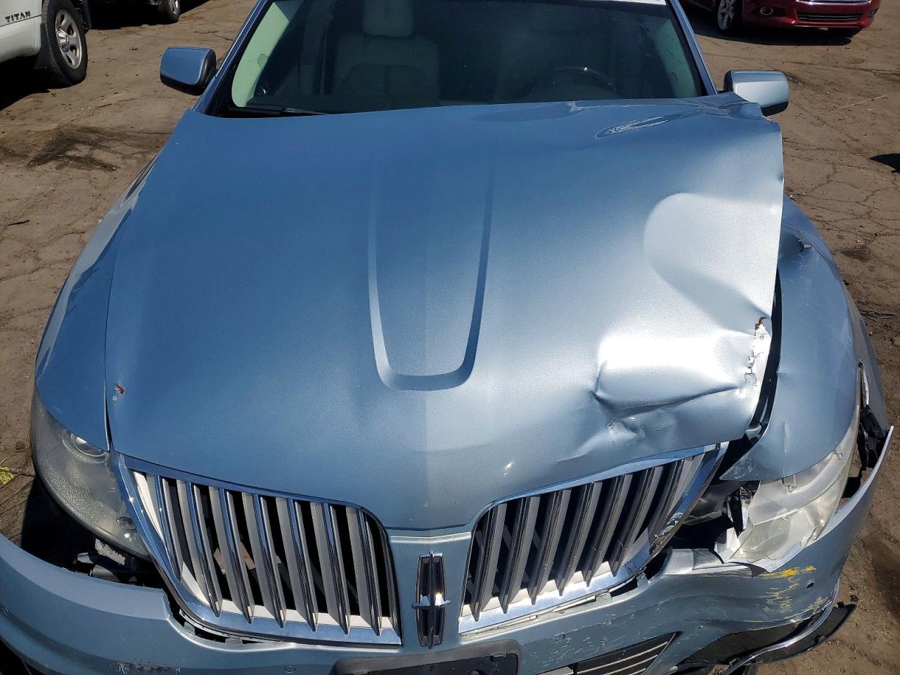 2009 LINCOLN MKS photo 21