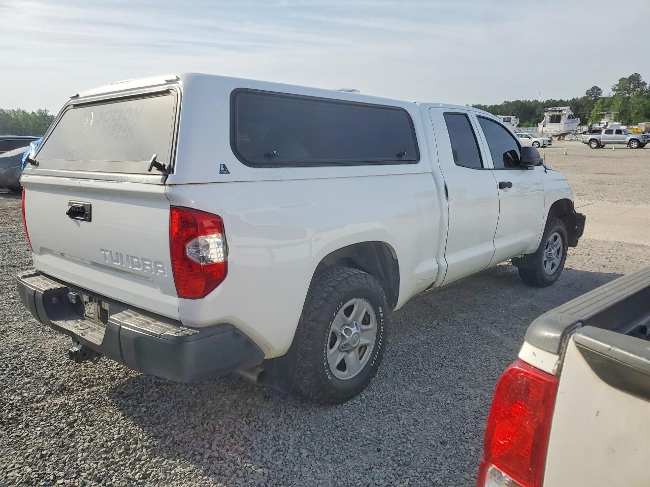 2018 TOYOTA TUNDRA SR photo 3