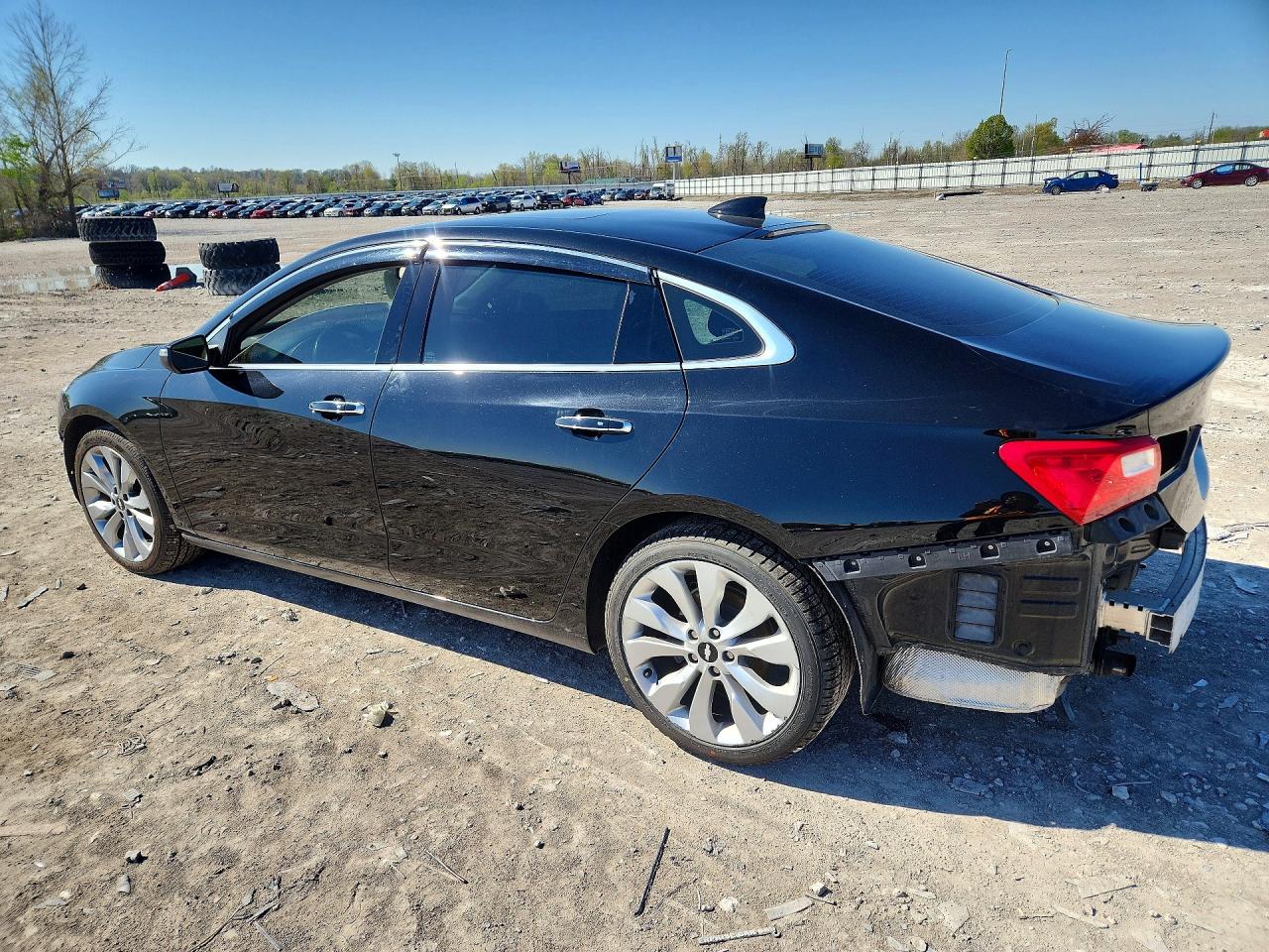 2018 CHEVROLET MALIBU PREMIER photo 2
