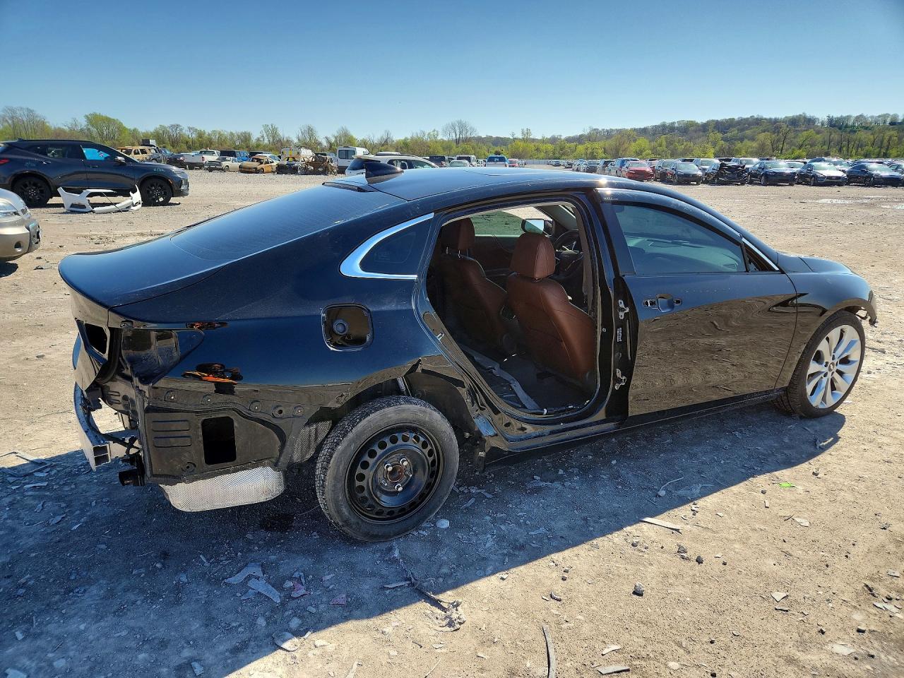 2018 CHEVROLET MALIBU PREMIER photo 3