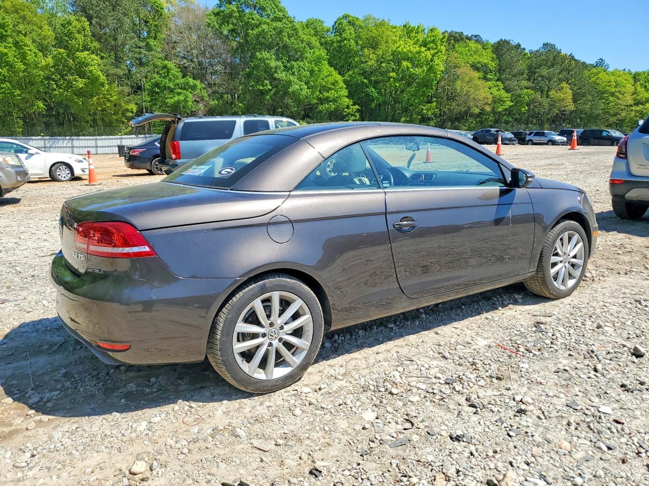 2014 VOLKSWAGEN EOS KOMFORT photo 5