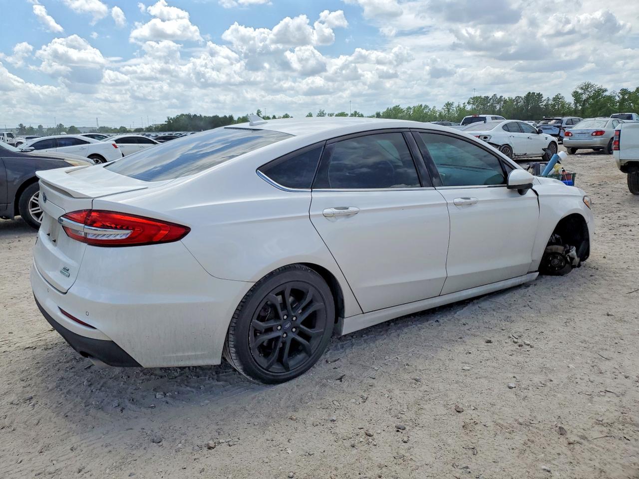 2019 FORD FUSION SE photo 5