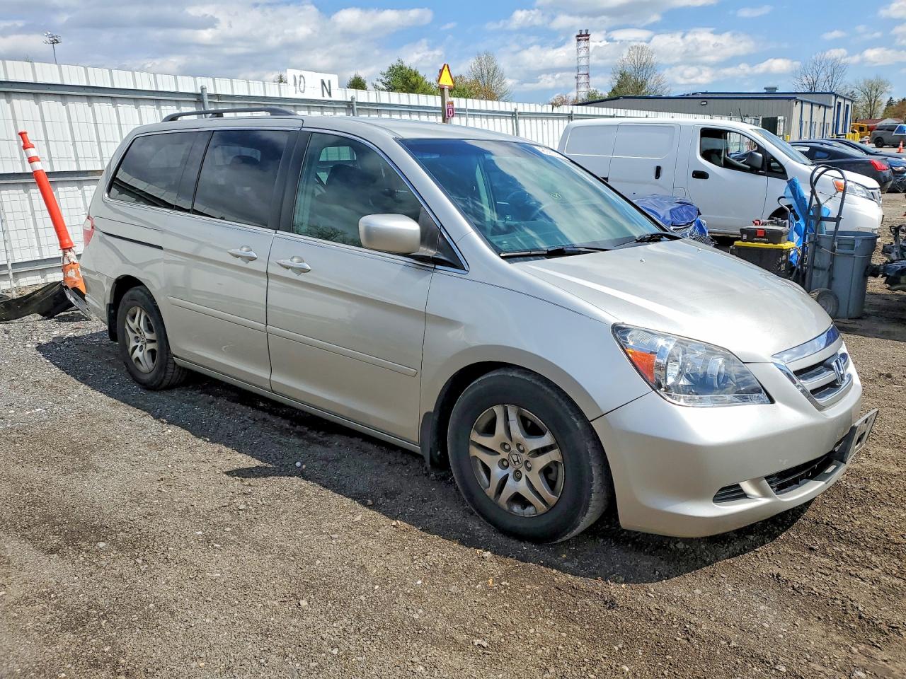 2005 HONDA ODYSSEY EX photo 4