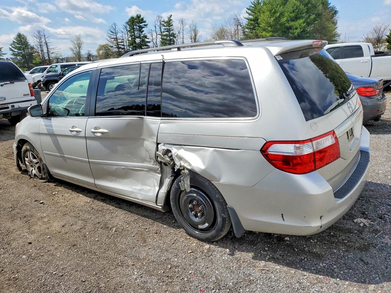 2005 HONDA ODYSSEY EX photo 2