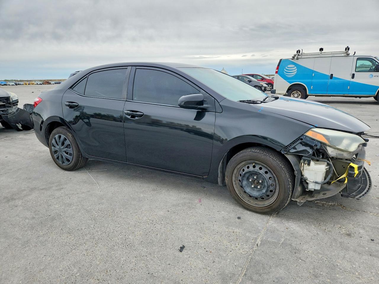 2014 TOYOTA COROLLA LE photo 7